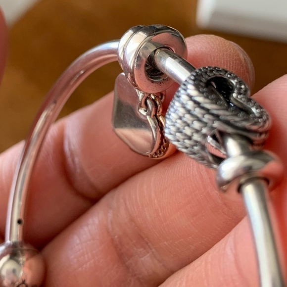 Pandora Open Bangle Charms Bracelet w/ 2 Hearts Pandora Charms & 2 Stoppers EUC - Picture 7 of 16